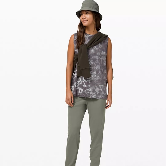 NEW Lululemon All Yours Tank Tie Dye - Picture 2 of 10